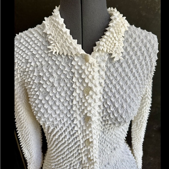 RARE VINTAGE 1990s ISSEY MIYAKE WHITE PUCKERED CARDIGAN TOP HEDGEHOG PORCUPINE M - Picture 2 of 7